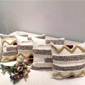 Housse de coussin berbère brodé