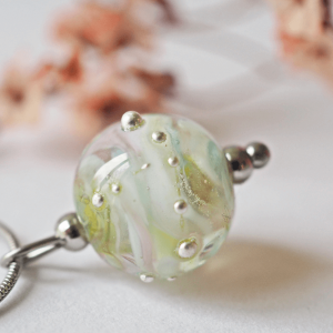 Collier Galaxie – Perle en verre filé